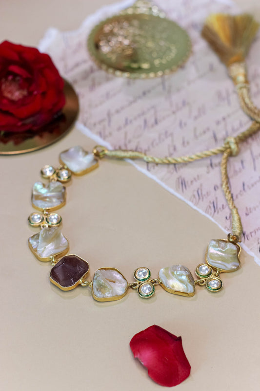 Baroque Pearl Choker - Brown Stone