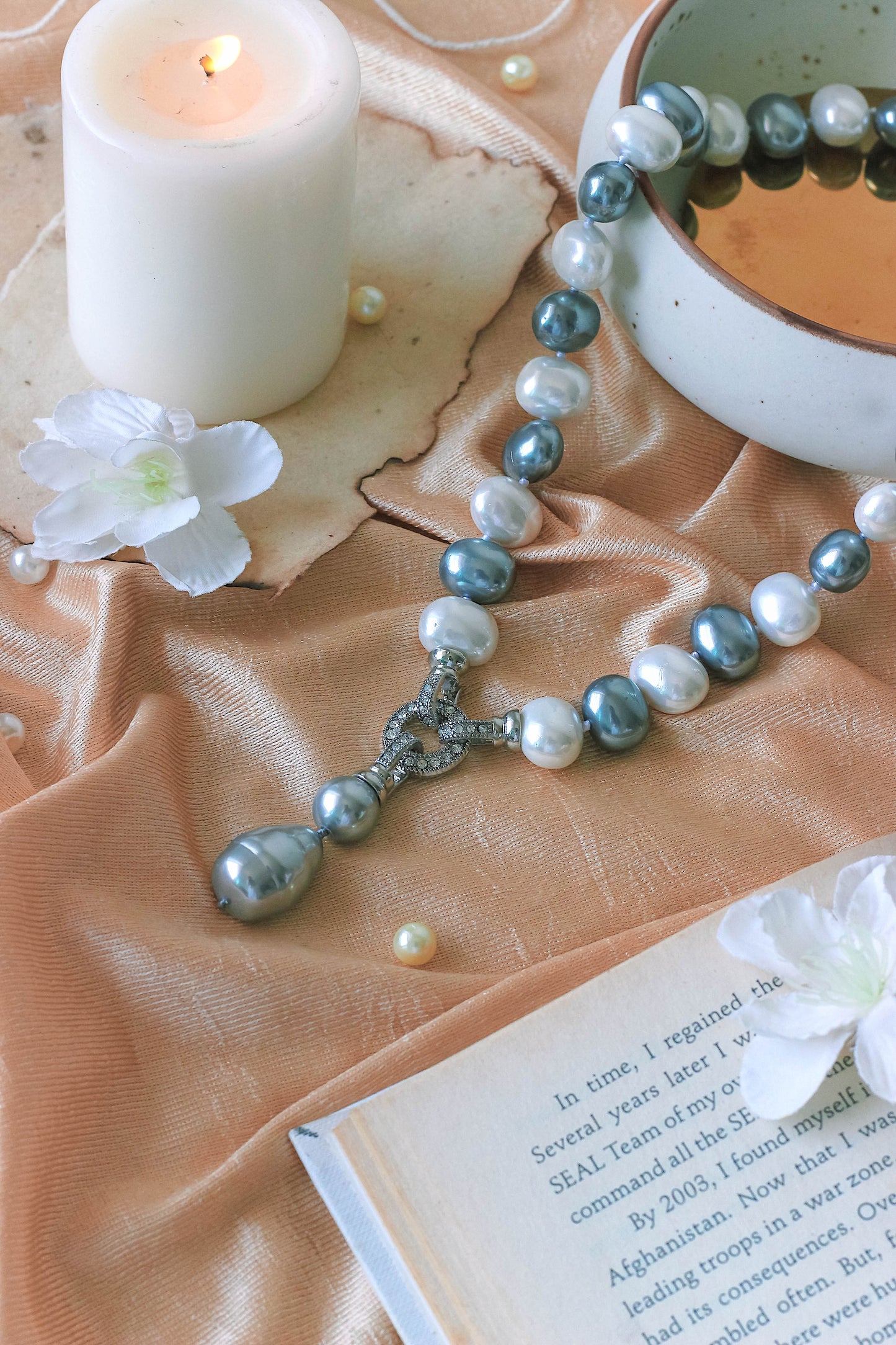 Grey & White Shell Pearl Necklace