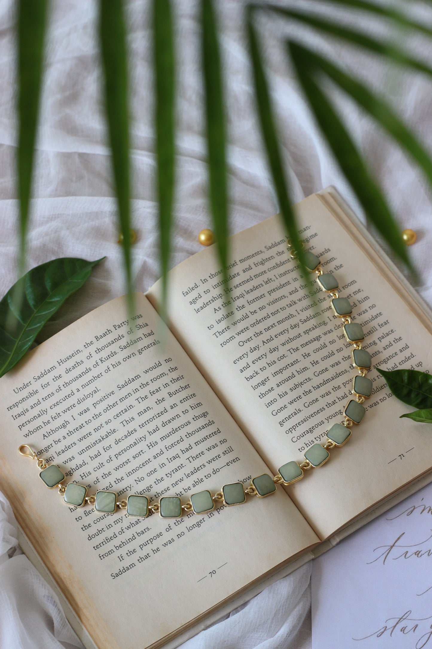 Green Stone Choker Necklace Set